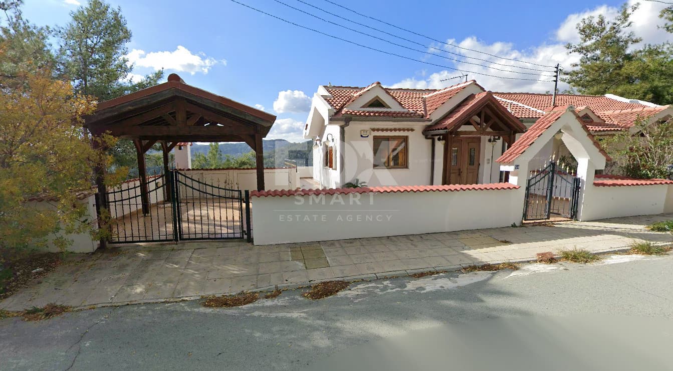 4 Bedroom Detached House for Rent in Limassol, Moniatis