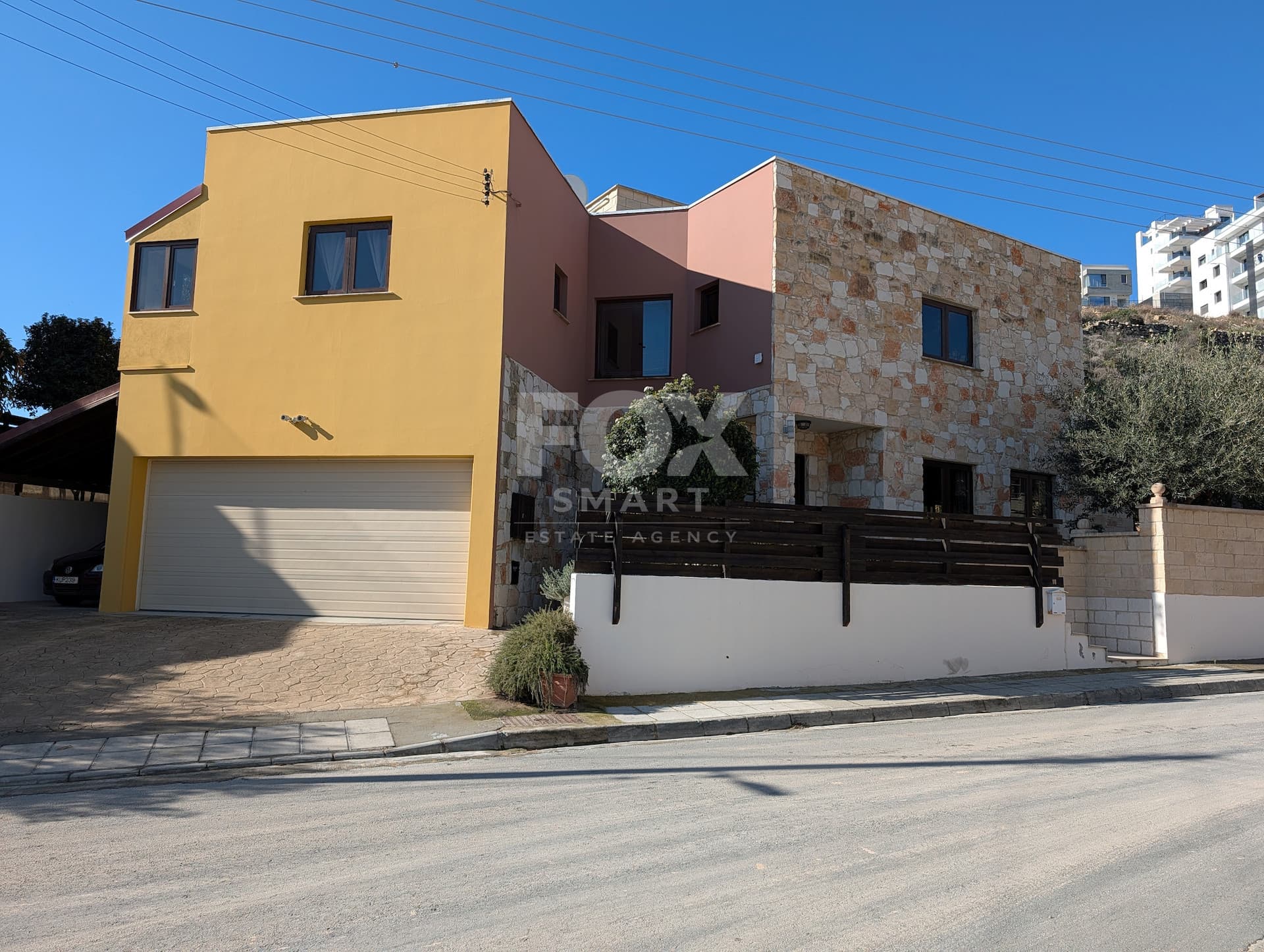 3 Bedroom Detached House for Sale in Limassol, Germasogeia
