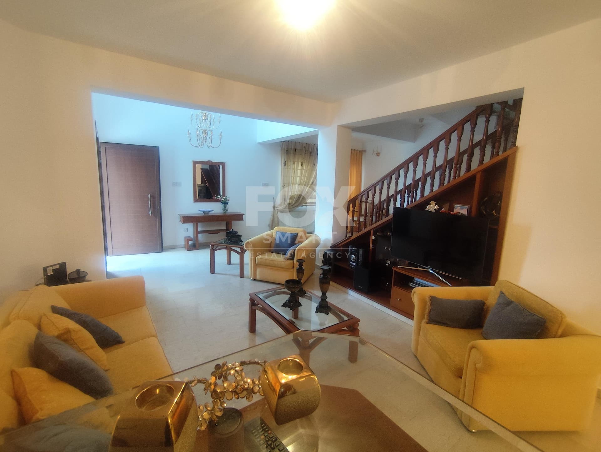 5 Bedroom Detached House for Rent in Limassol, Agios Spiridon