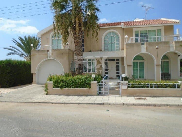 5 Bedroom Detached House for Sale in Paphos, Agios Theodoros