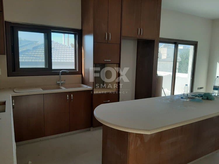 5 Bedroom Detached House for Rent in Limassol, Trachoni
