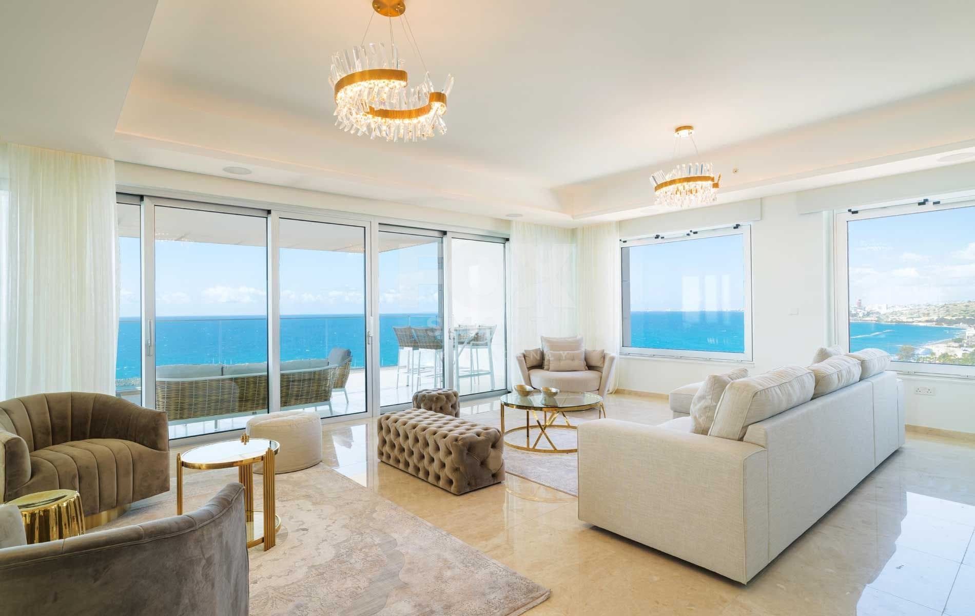 4 Bedroom Apartment for Sale in Limassol, Pyrgos - Tourist Area