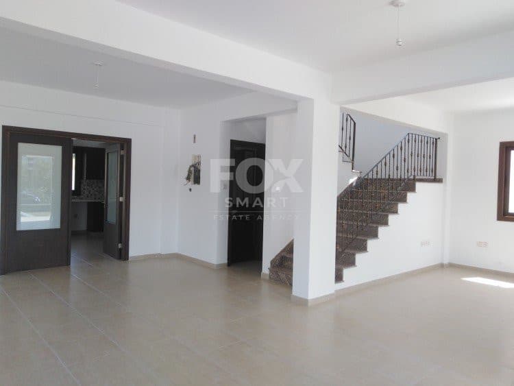 4 Bedroom Detached House for Sale in Limassol, Eptagoneia
