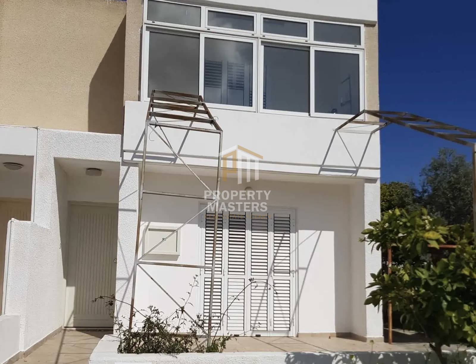 2 Bedroom  Semi-Detached House in Strovolos, Nicosia