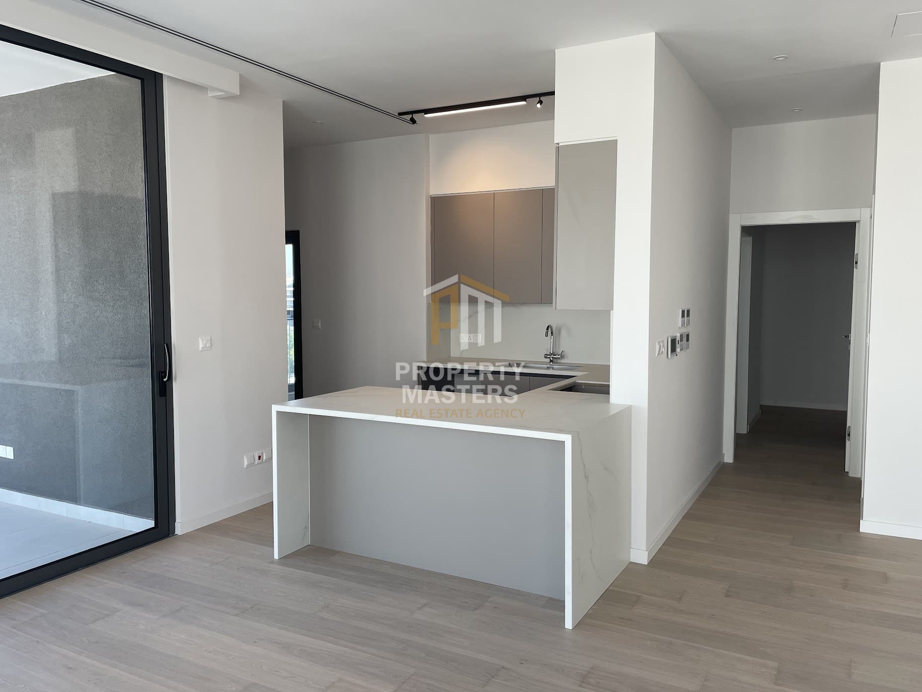 4 Bedroom  Apartment in Strovolos — Agioi Omologites, Nicosia