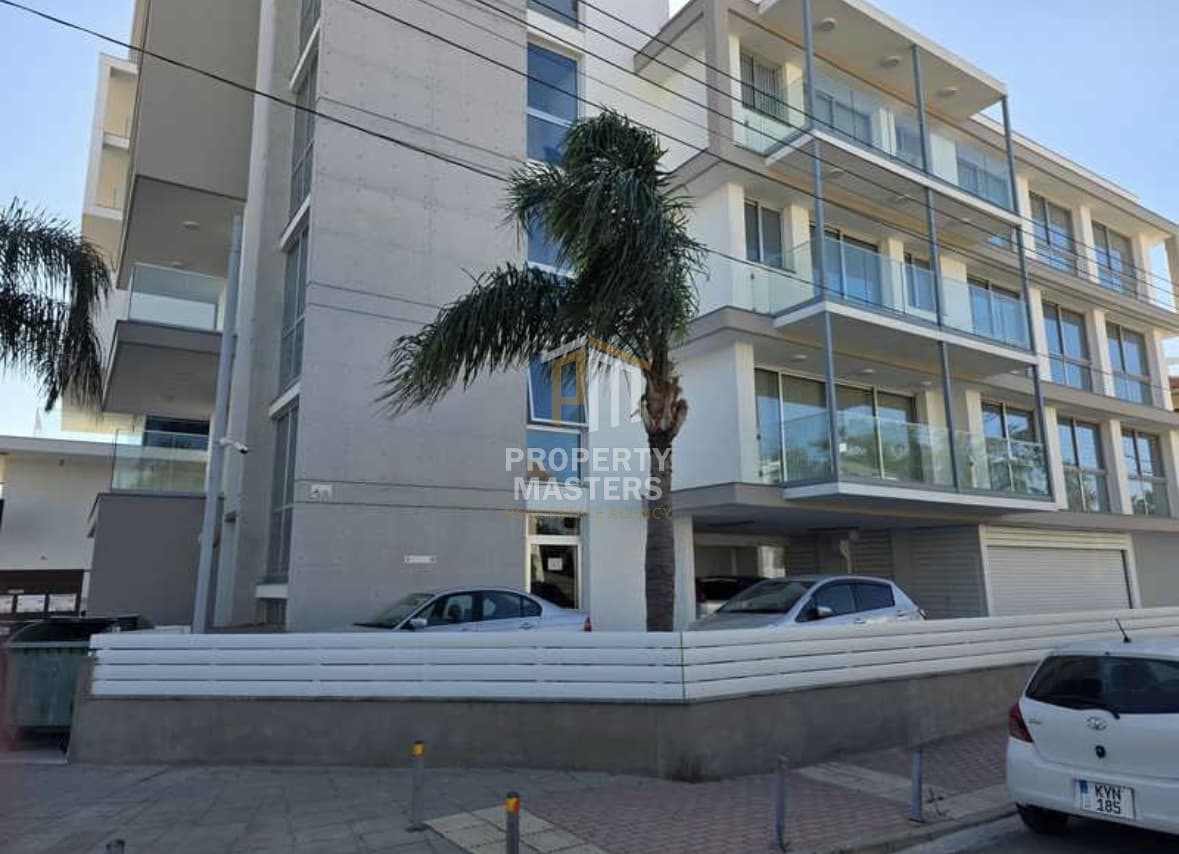 4 Bedroom  Apartment in Egkomi — Parissinos, Nicosia