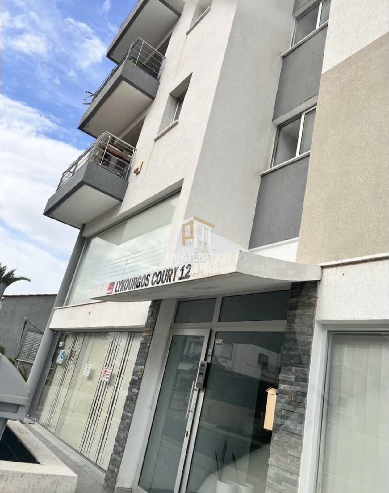 2 Bedroom Apartment in Latsia, Nicosia
