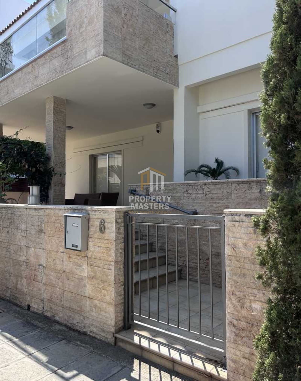 3 Bedroom  Semi-Detached House in Strovolos — Dasoupolis, Nicosia