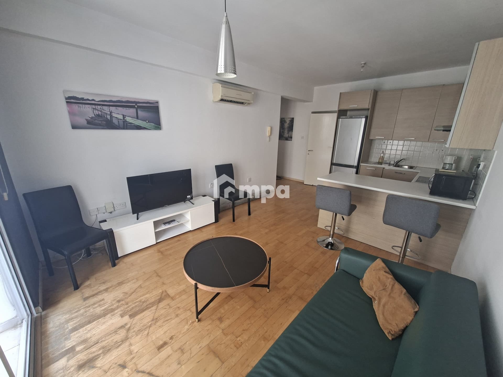 1 Bedroom Apartment