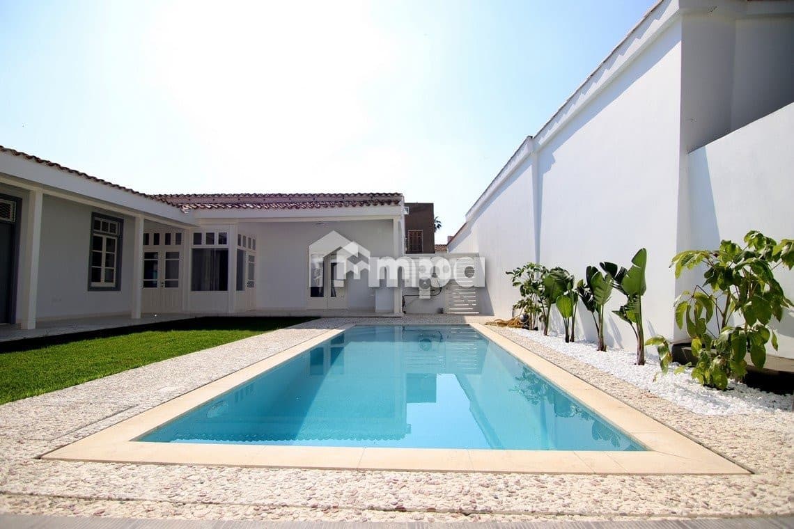 4 Bedroom House