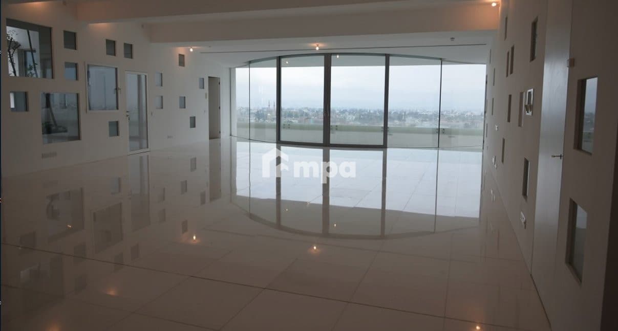 4 Bedroom Apartment