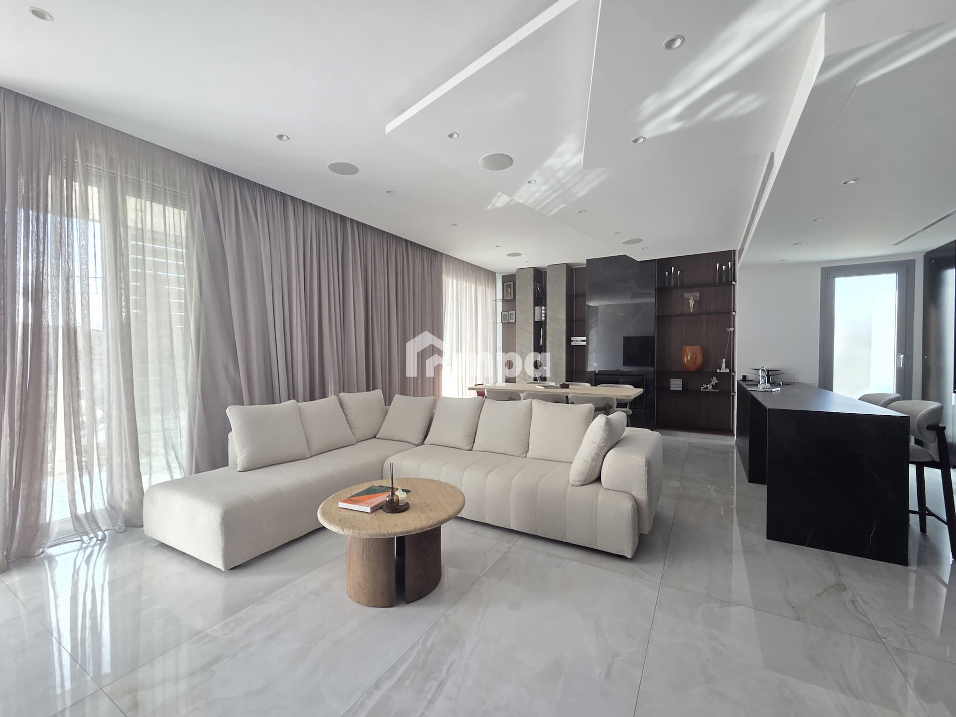 4 Bedroom Apartment