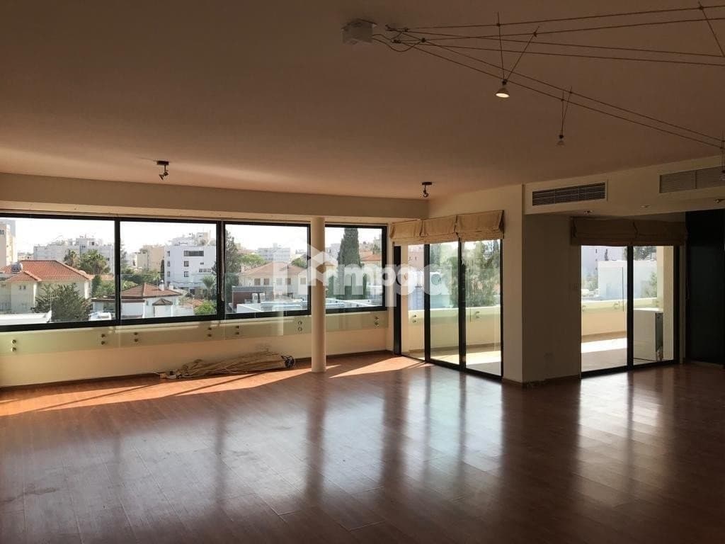 4 Bedroom Apartment
