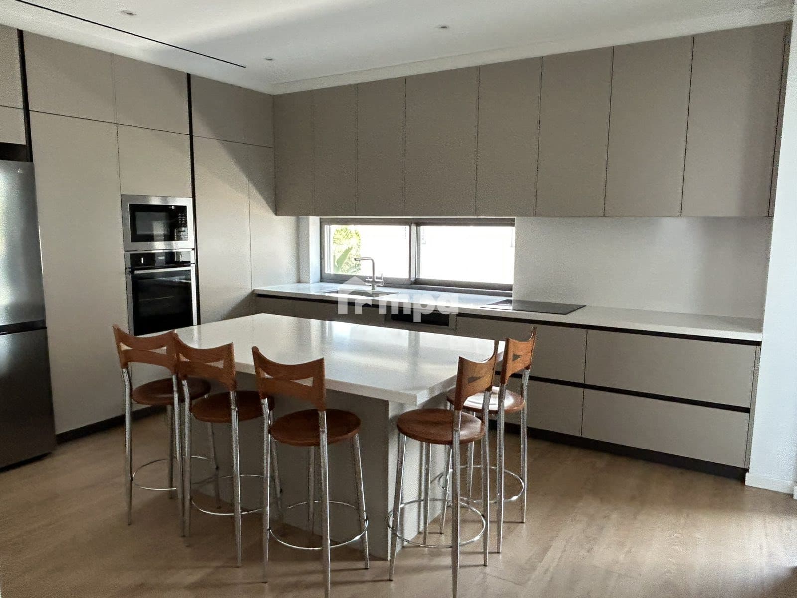 4 Bedroom Apartment