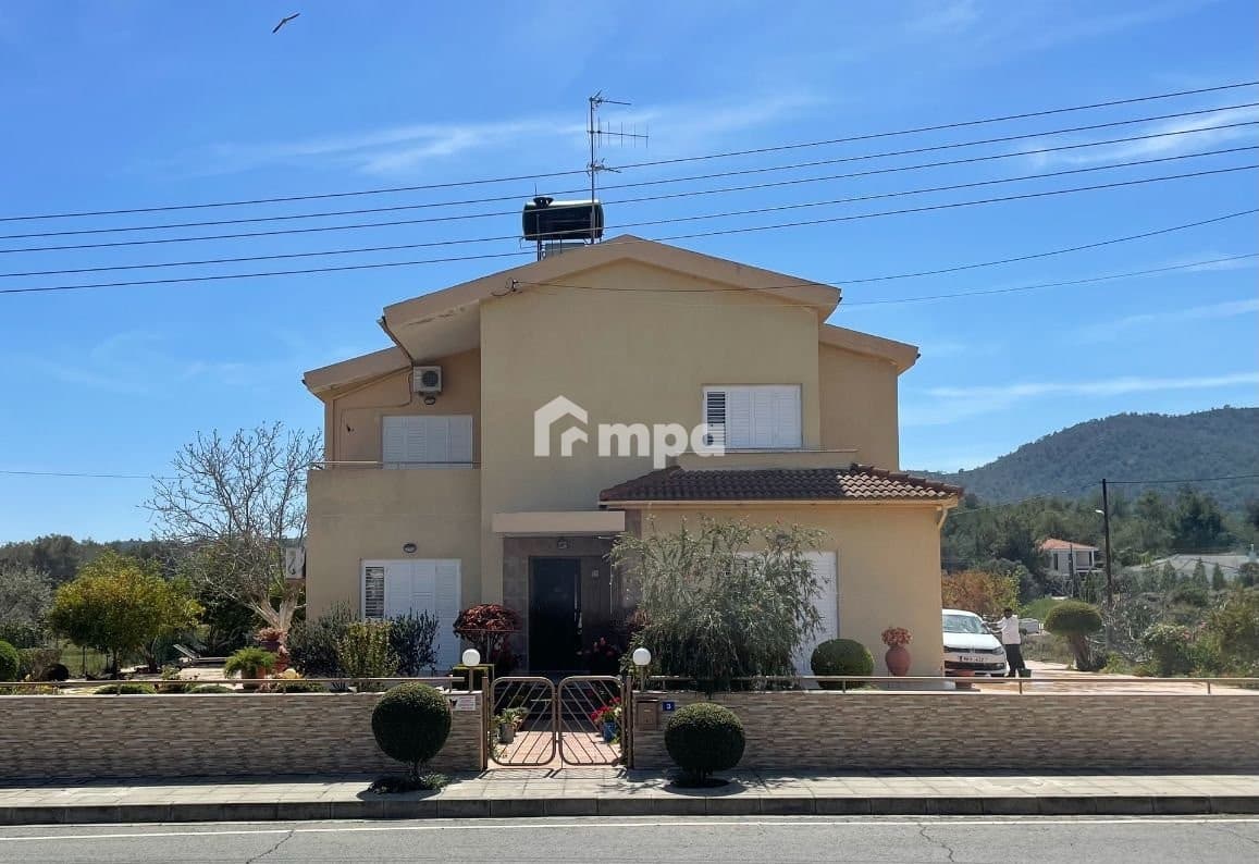 4 Bedroom House
