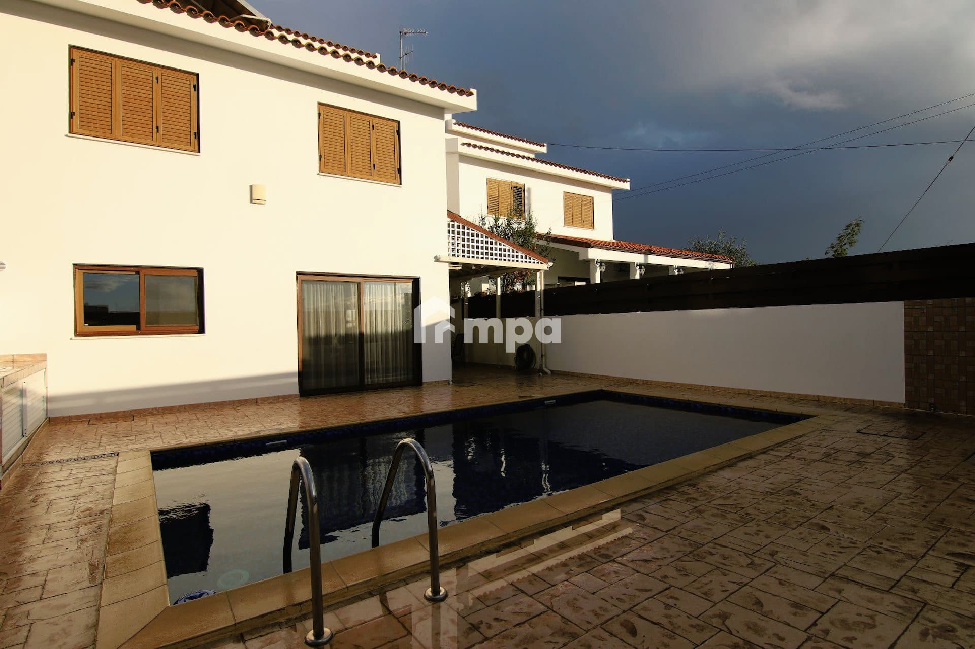 4 Bedroom House