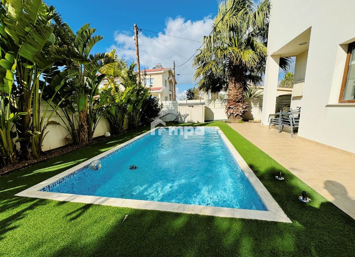 4 Bedroom House