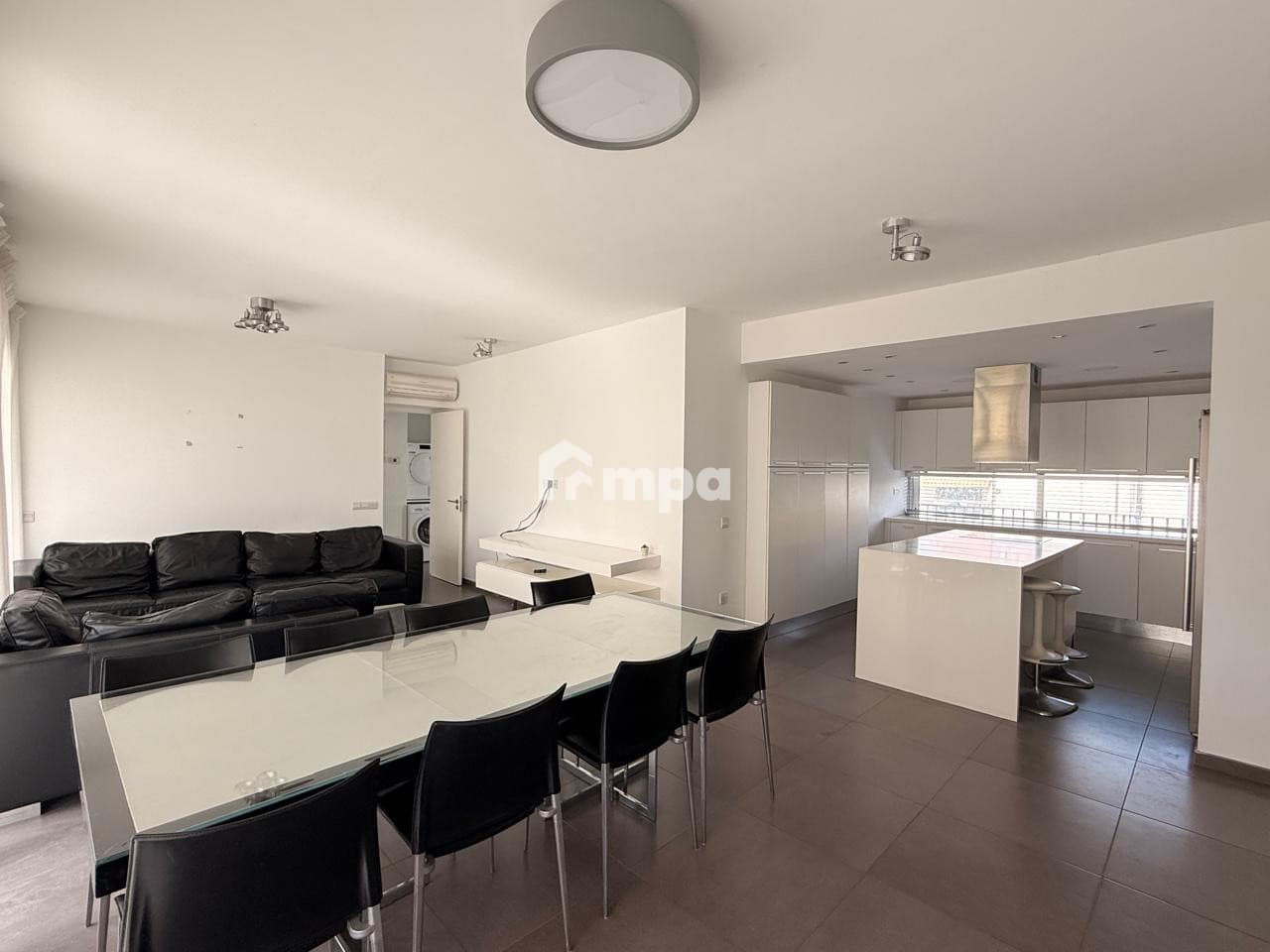 3 Bedroom Apartment
