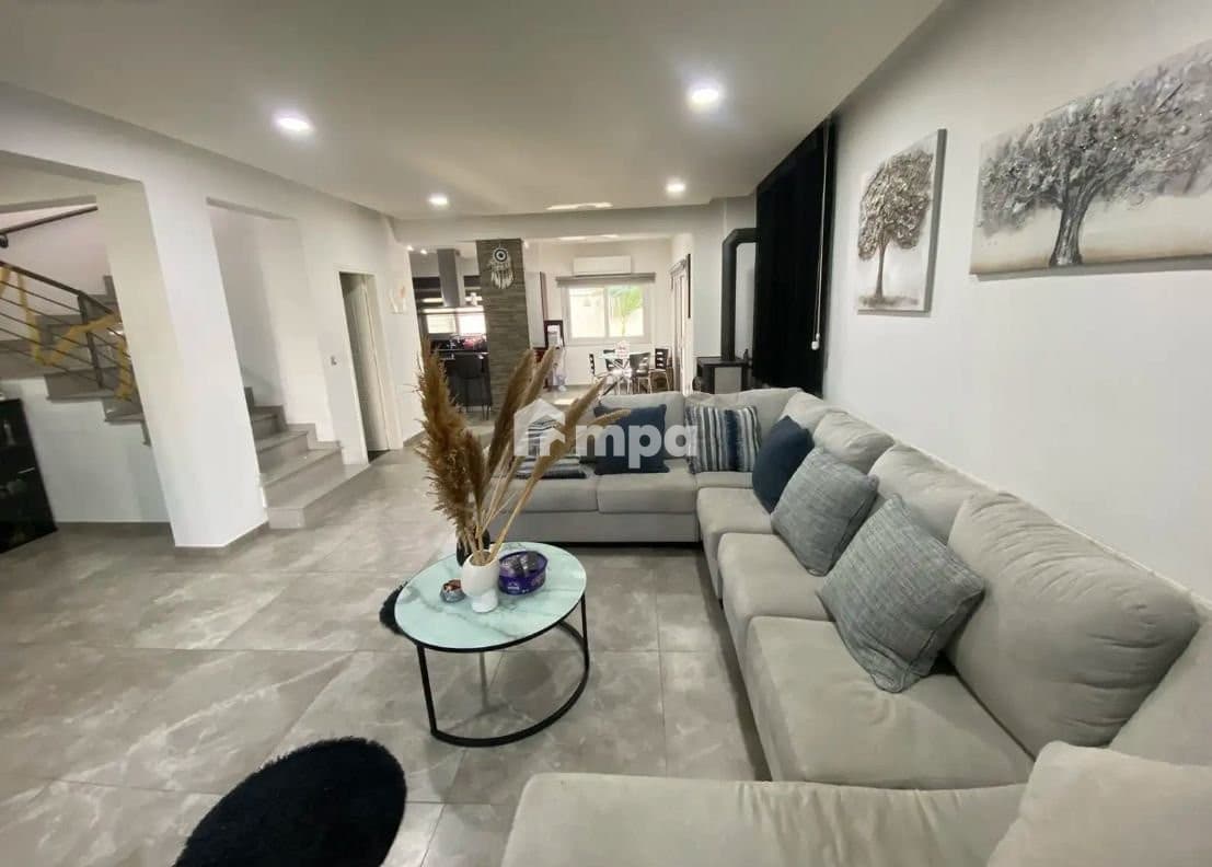 1 Bedroom House