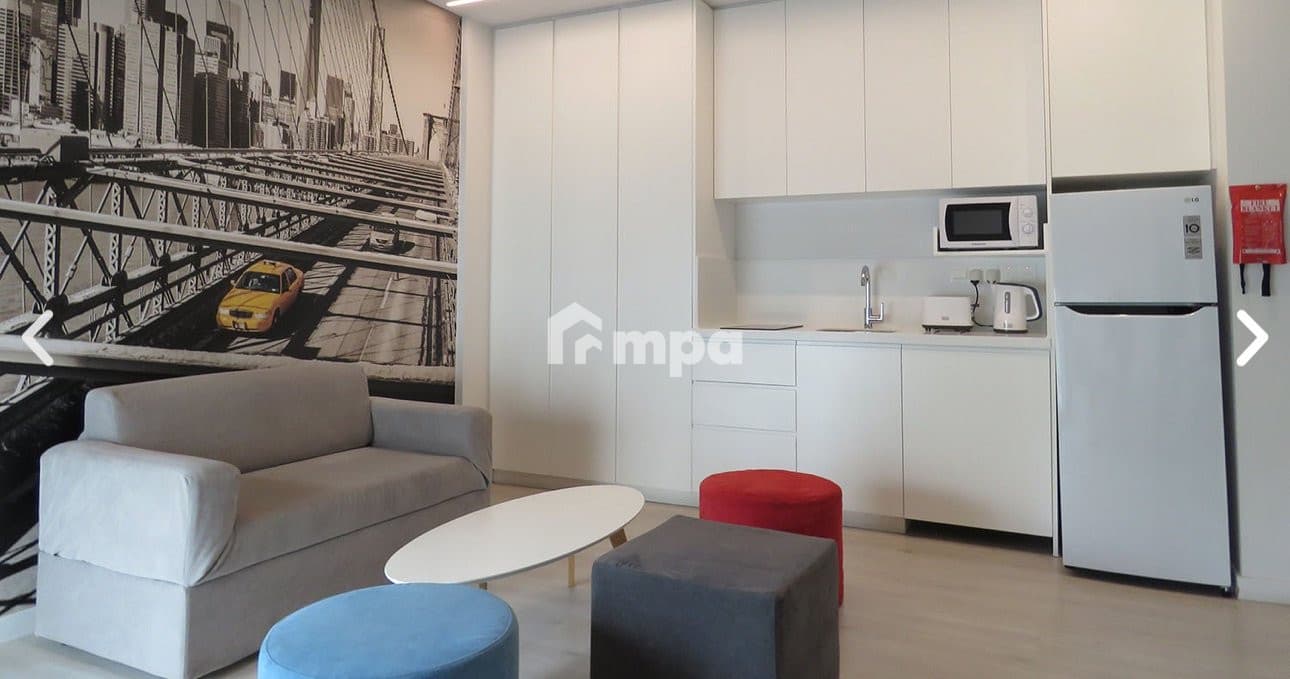 Studio Apartment