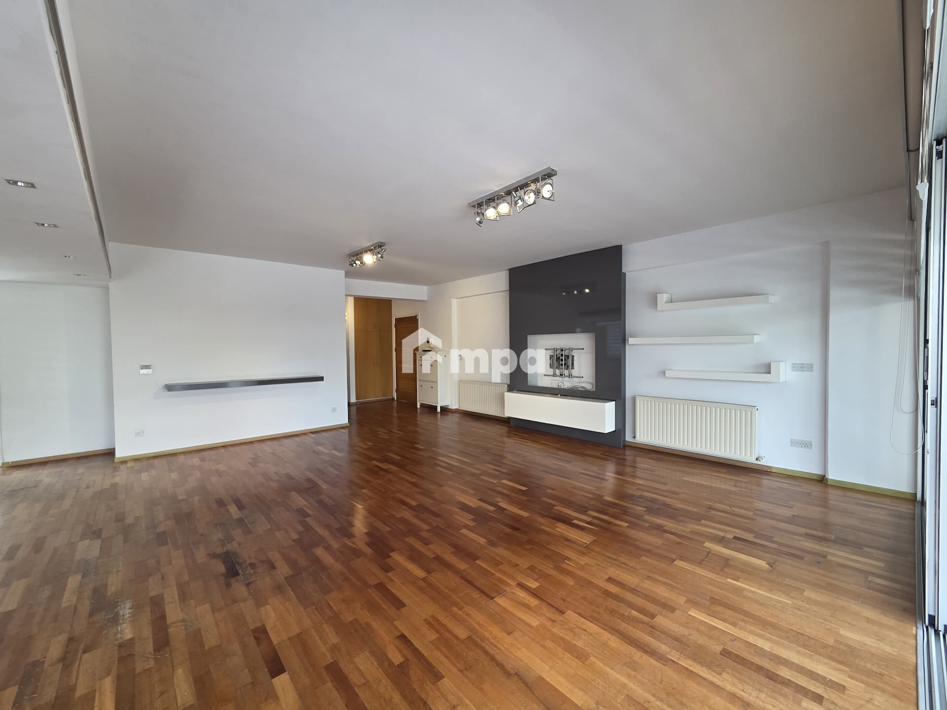 4 Bedroom Apartment