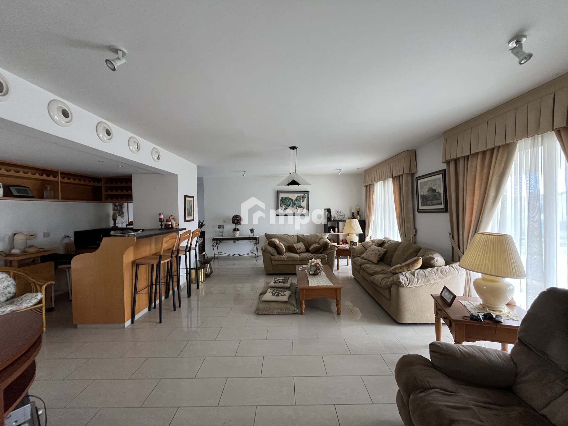 8 Bedroom House