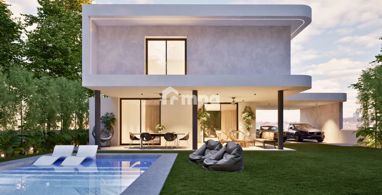 4 Bedroom House