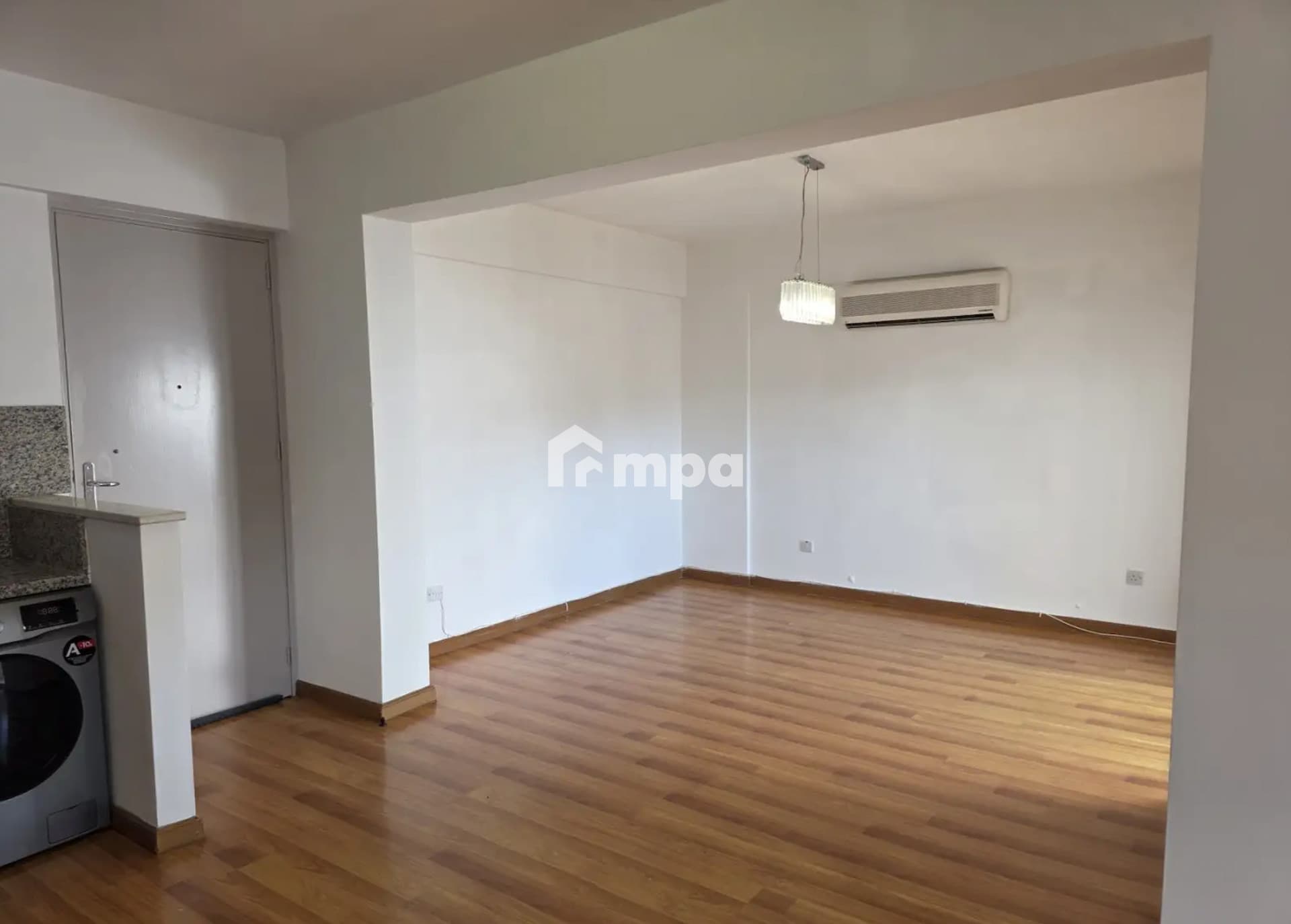 2 Bedroom Apartment