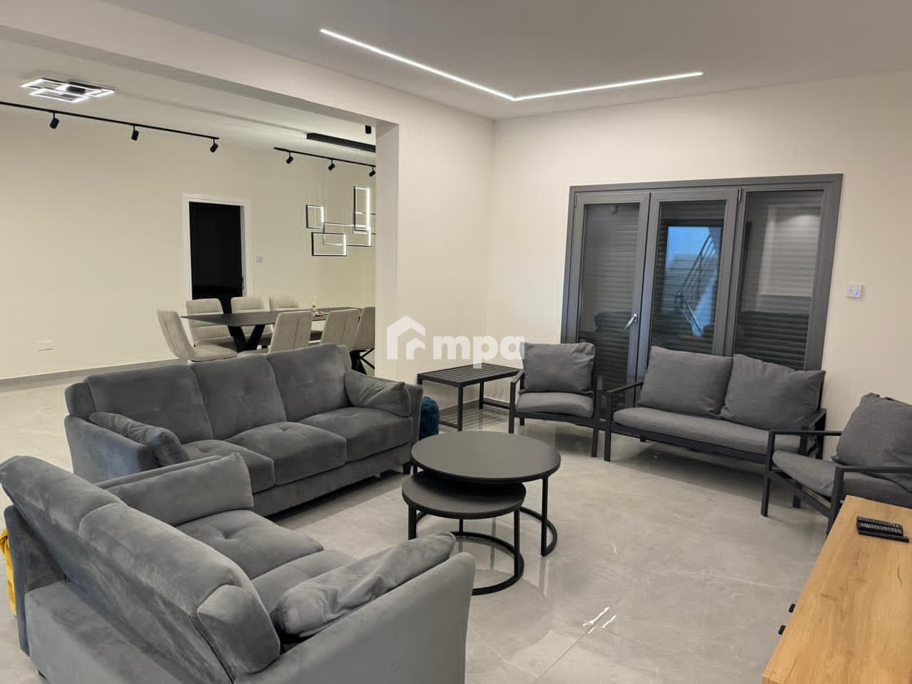 4 Bedroom Apartment