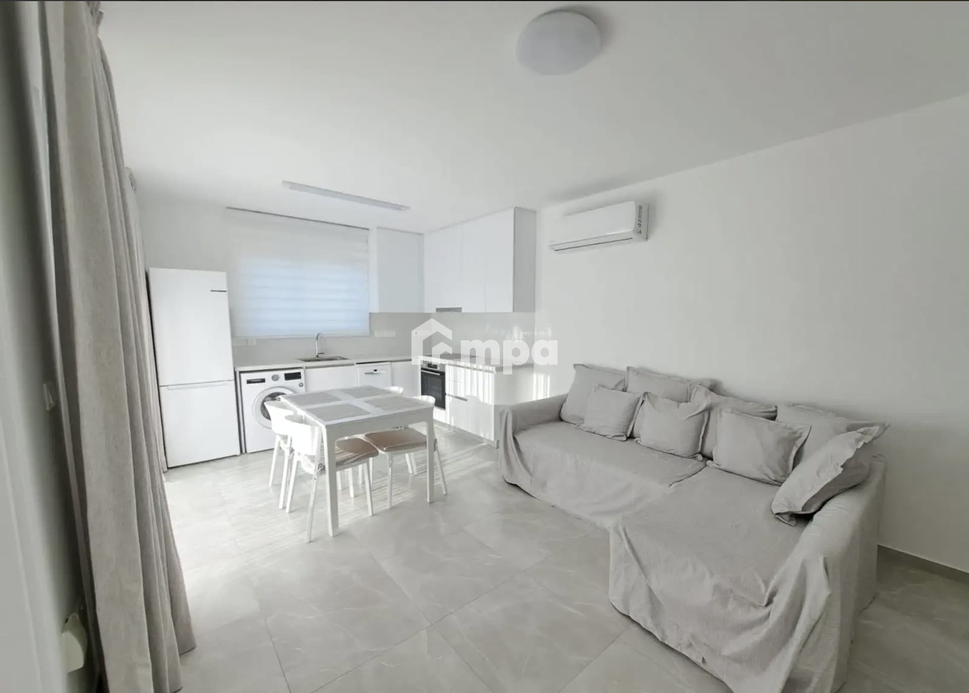 1 Bedroom Apartment