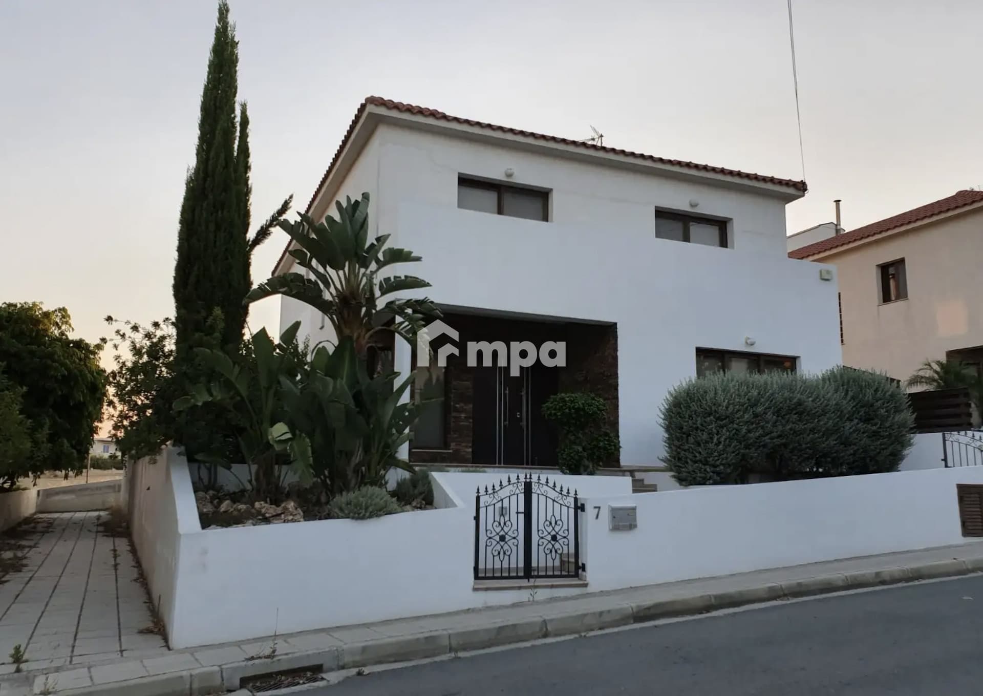 4 Bedroom House