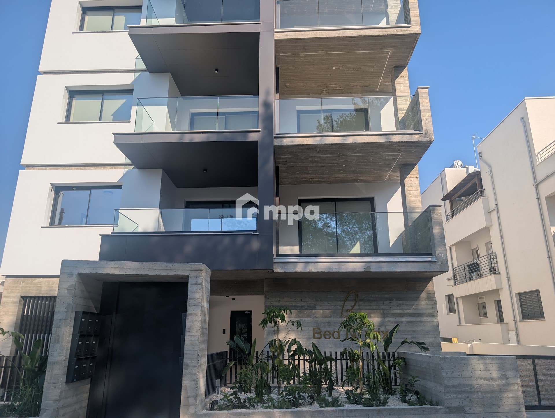 1 Bedroom Apartment