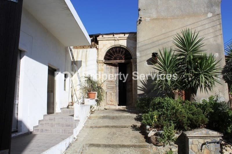 2 Bedroom Detached House for Sale in Nicosia, Evrychou