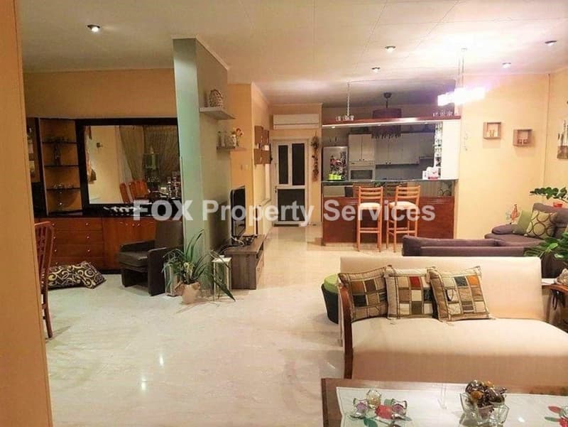 5 Bedroom Semi-Detached House for Sale in Nicosia, Aglantzia