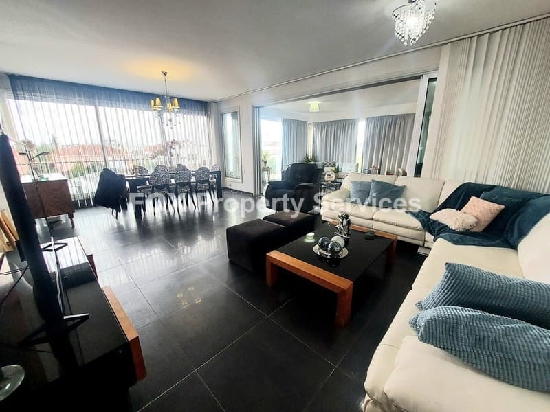 2 Bedroom Penthouse for Rent in Nicosia, Agios Vasileios