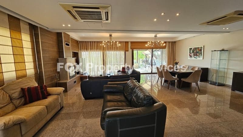 5 Bedroom Semi-Detached House for Sale in Nicosia, Ilioupoli