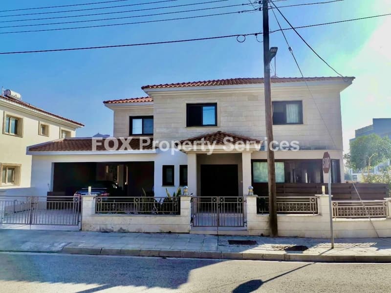 5 Bedroom Detached House for Sale in Nicosia, Latsia