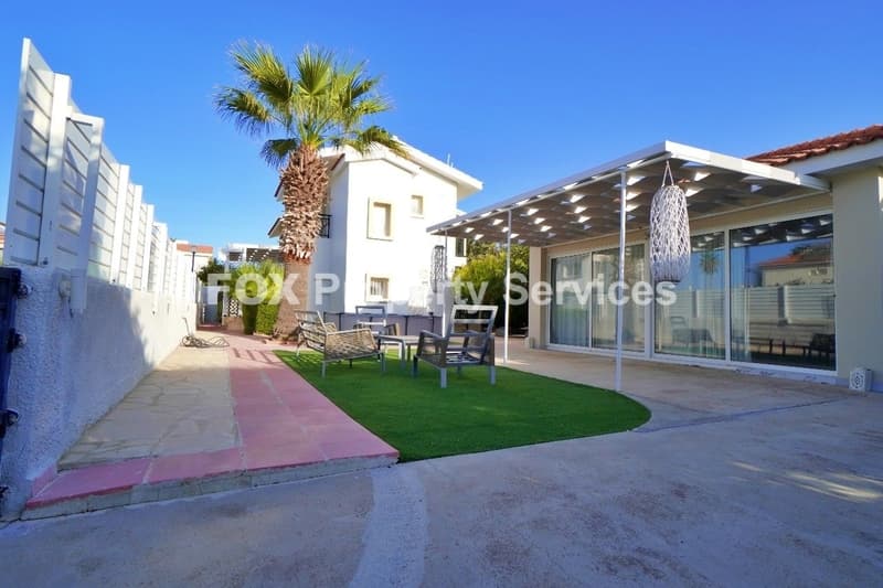 3 Bedroom Detached House for Sale in Larnaca, Perivolia