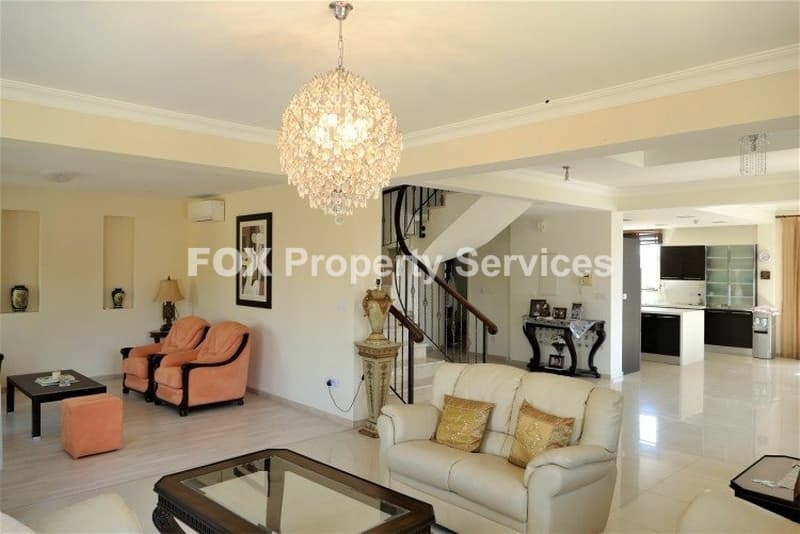 5 Bedroom Detached House for Rent in Nicosia, Strovolos