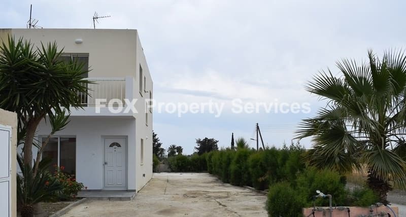 2 Bedroom Maisonette House for Sale in Larnaca, Oroklini