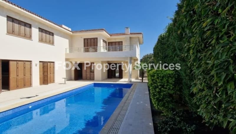 4 Bedroom Detached House for Sale in Nicosia, Strovolos