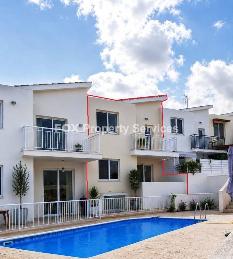 3 Bedroom Maisonette House for Sale in Larnaca, Oroklini