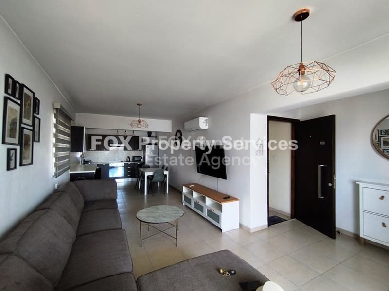 2 Bedroom Top Floor Apartment for Rent in Larnaca, Larnaca Center - Prodromos