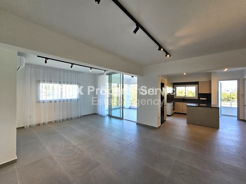 3 Bedroom Standard Apartment for Rent in Nicosia, Strovolos