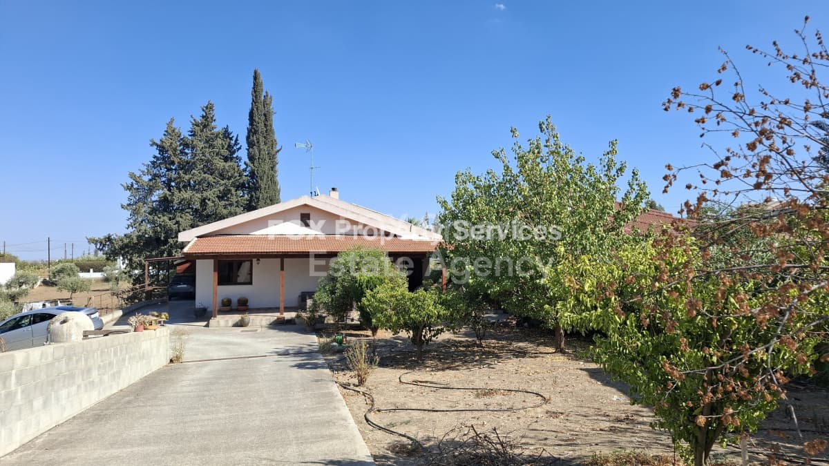 3 Bedroom Detached House for Sale in Nicosia, Kampia