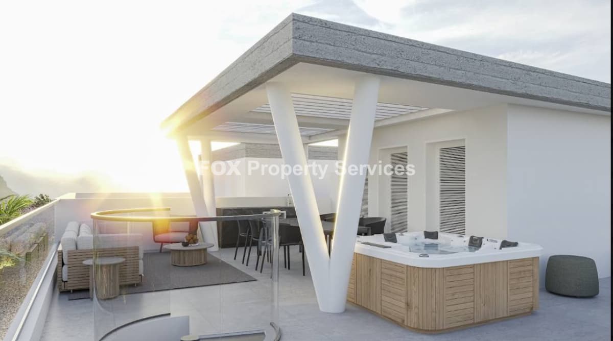 3 Bedroom Penthouse for Sale in Larnaca, Larnaca Center - Faneromeni