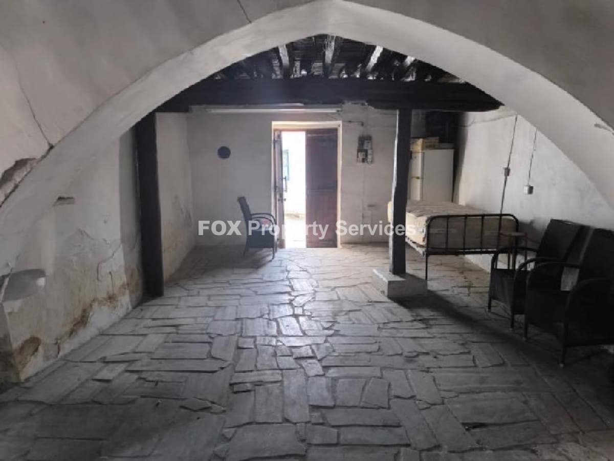 2 Bedroom Detached House for Sale in Nicosia, Lythrodontas