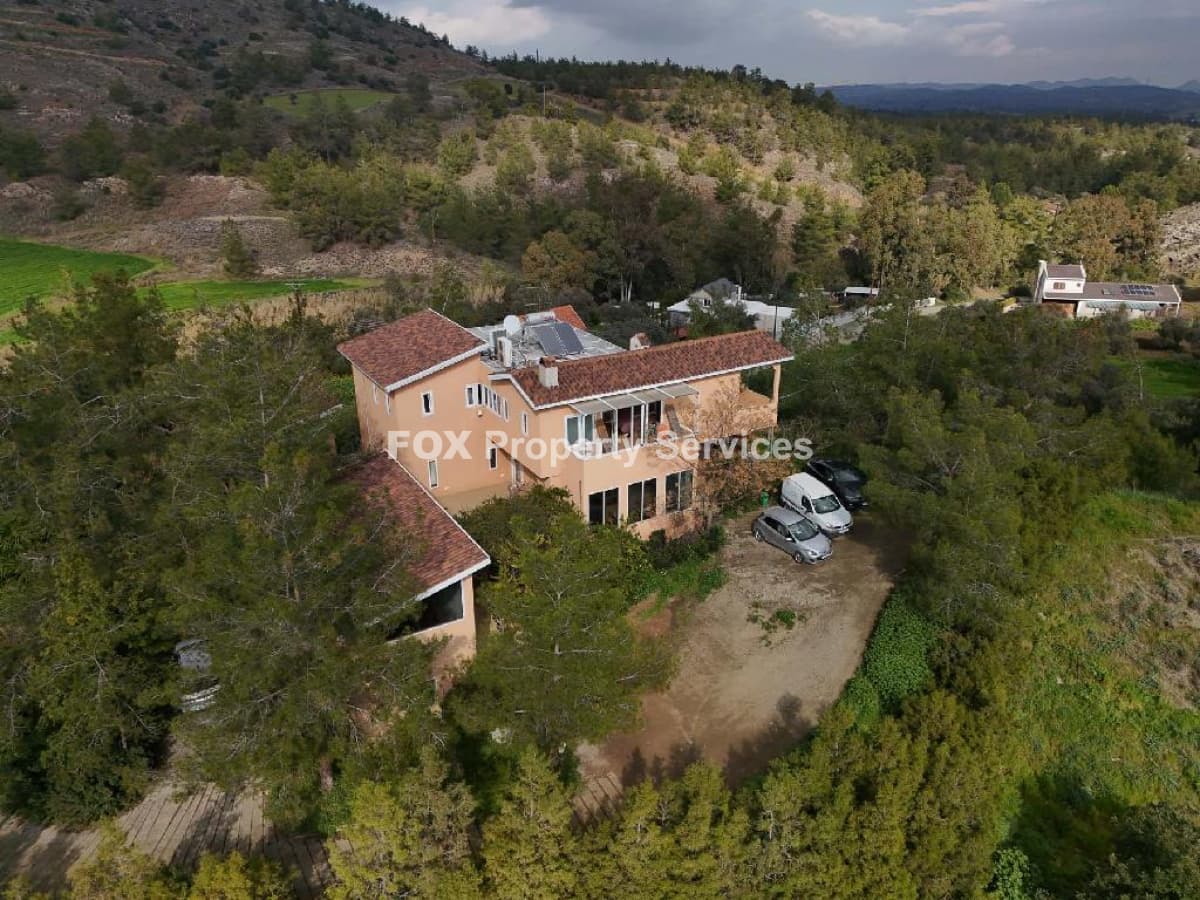 4 Bedroom Detached House for Sale in Nicosia, Sia