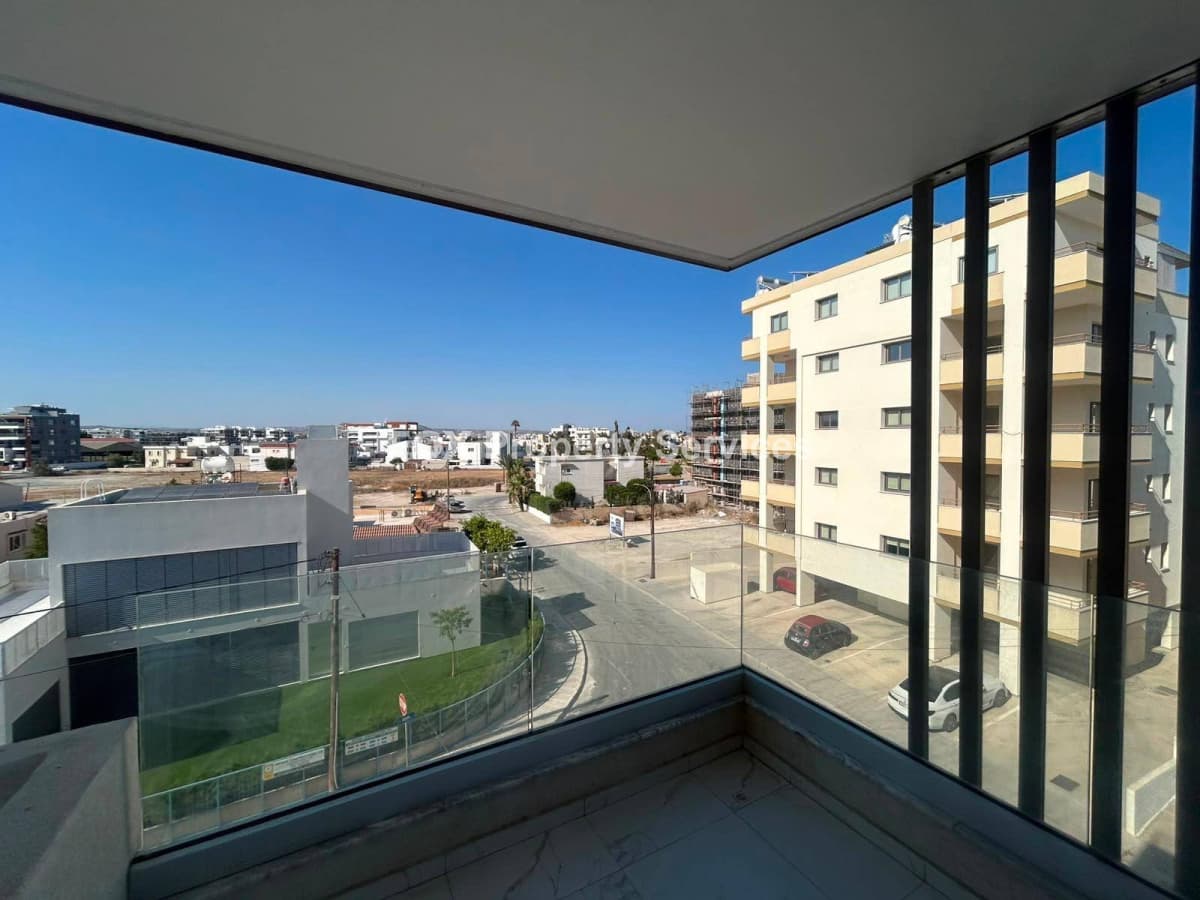 2 Bedroom Standard Apartment for Rent in Larnaca, Harbor