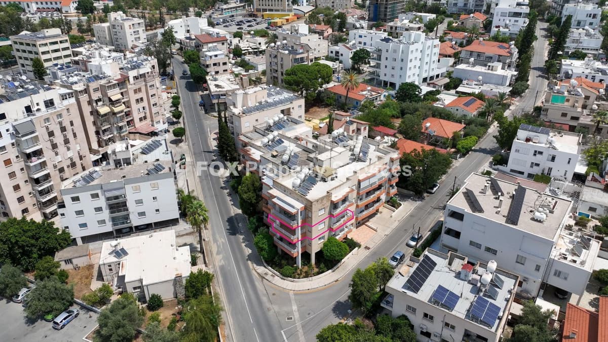 3 Bedroom Apartment for Sale in Nicosia, Chryseleousa